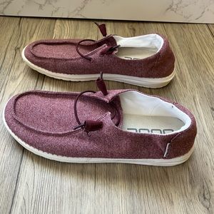 Hey Dude Mauve Slip Ons Women’s size 10